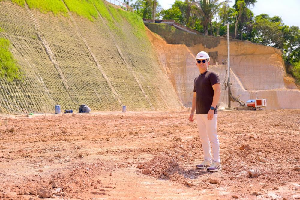 Prefeito David Almeida acompanha avanço das obras do Parque Encontro das Águas Rosa Almeida