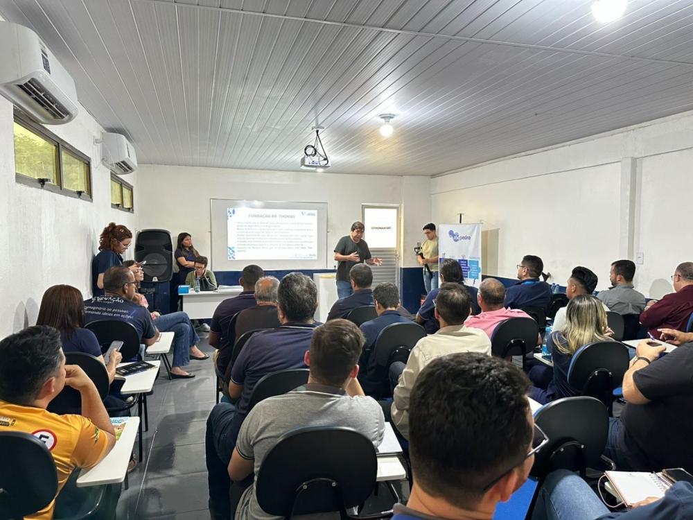 Prefeitura de Manaus promove palestra sobre direitos da pessoa idosa para trabalhadores do transporte coletivo
