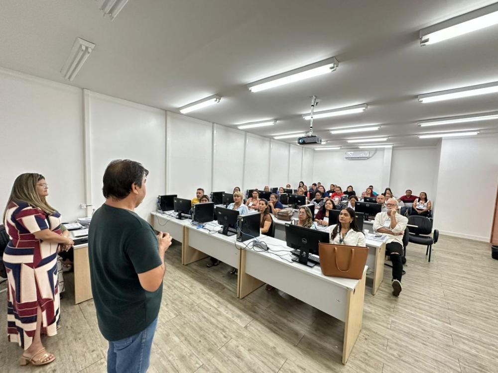 Prefeitura de Manaus realiza oficina para orientar OSCs parceiras da Fundação Doutor Thomas