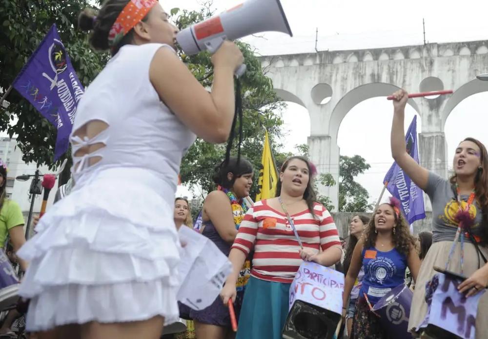 Mulheres discutem em Brasília igualdade de gênero e democracia