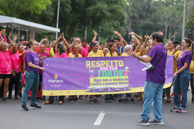 Prefeitura de Manaus celebra o ‘Dia Internacional do Idoso’ com programação na Faixa Liberada da Ponta Negra