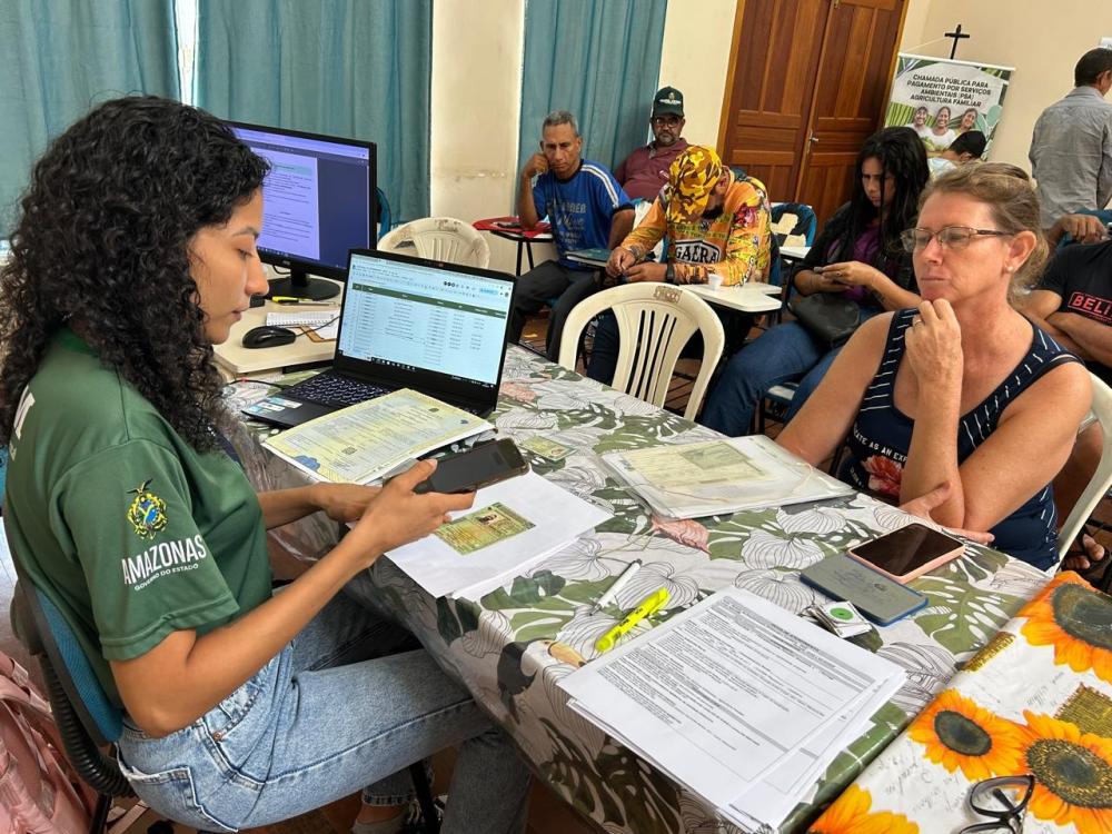 Governo do Amazonas leva regularização fundiária e ambiental a 343 produtores rurais de Apuí