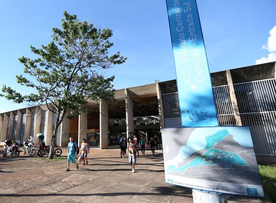 Pesquisas de universidades públicas promovem detecção de metanol