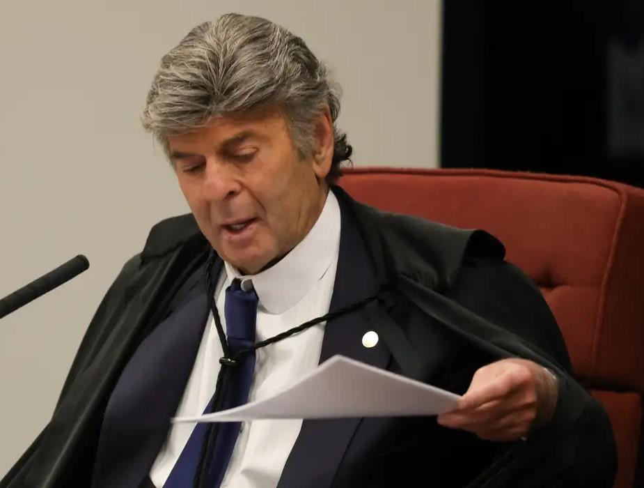 Fux pede vista e suspende julgamento de recurso de Moro no STF