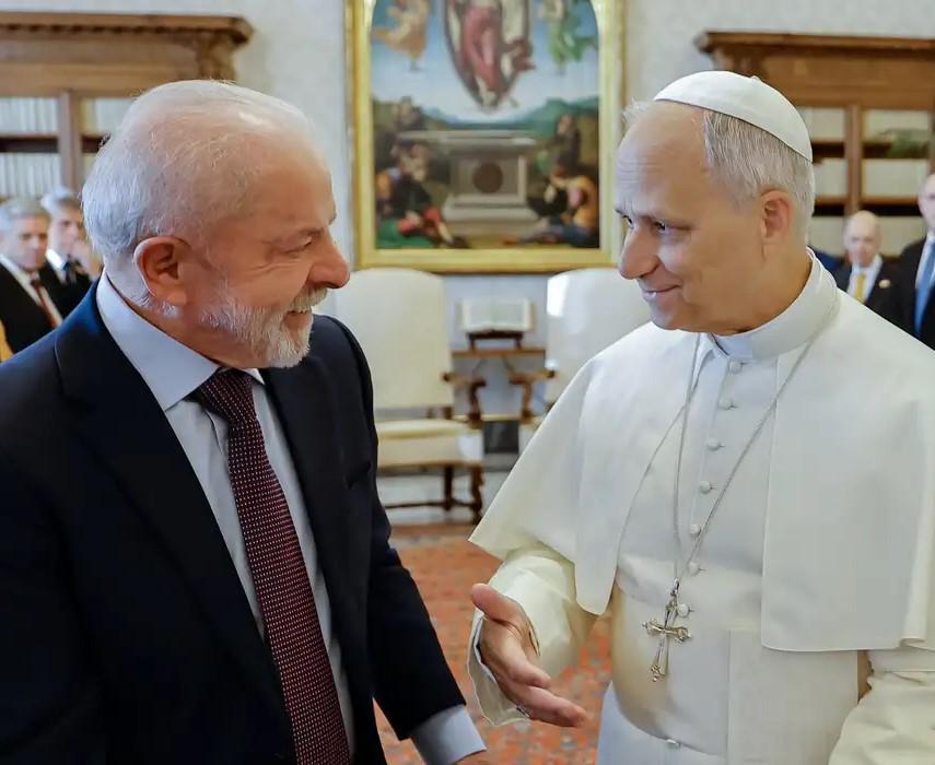 Lula se reúne com papa Leão XIV, pela primeira vez, no Vaticano