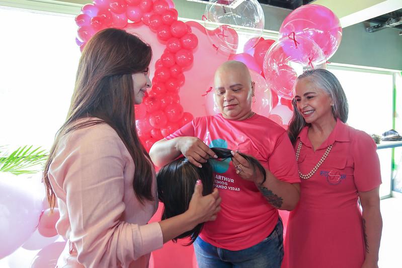 Prefeitura de Manaus promove dia de autocuidado para mulheres em tratamento contra o câncer