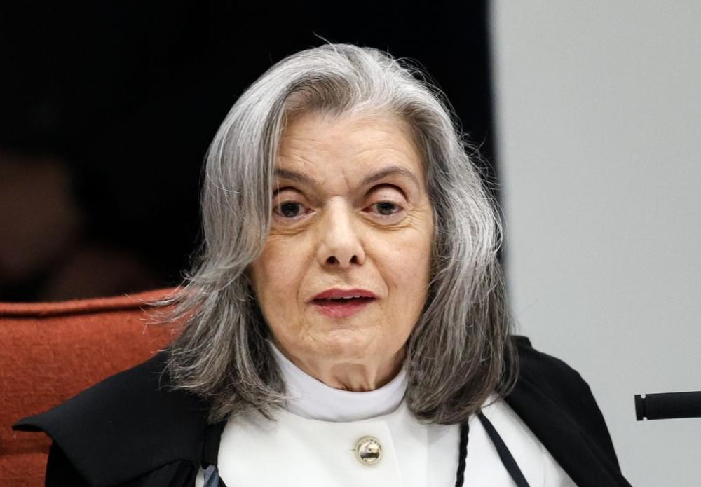 Todos sabem minha posição sobre mulheres no STF, diz Cármen Lúcia