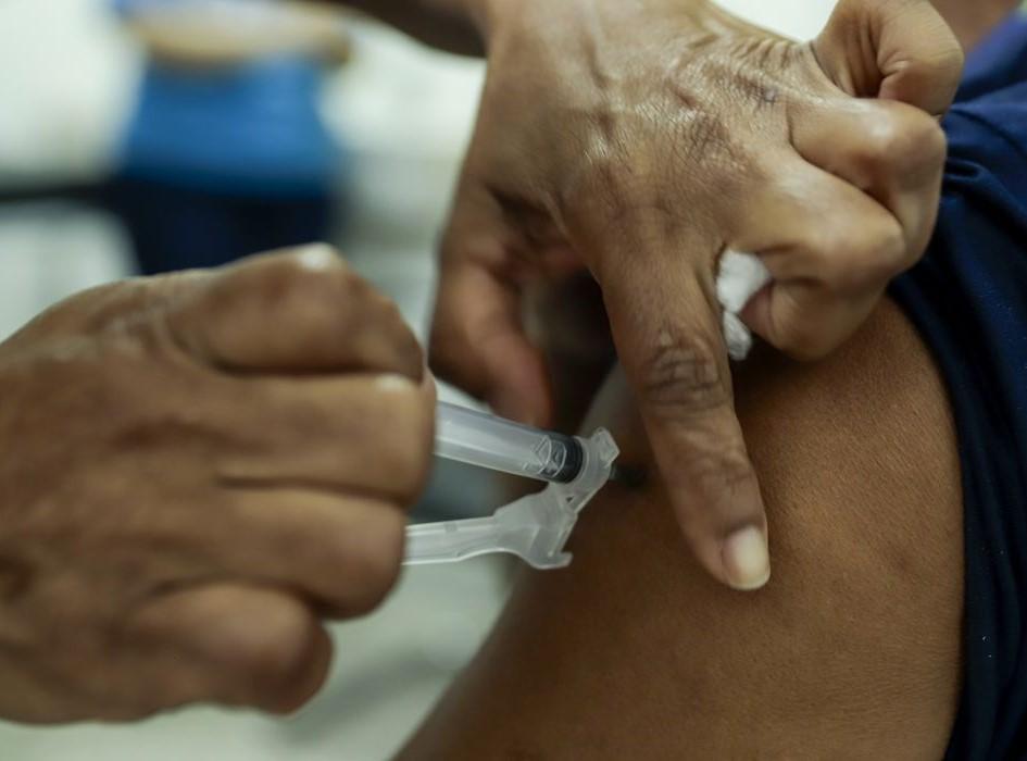 Dia D de multivacinação é realizado neste sábado em todo o país