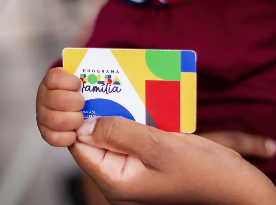 Caixa começa a pagar Bolsa Família de outubro