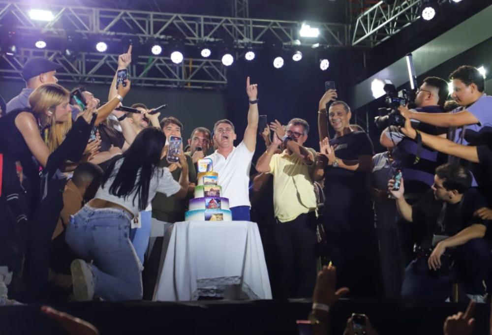 David Almeida celebra Manaus e o povo em noite histórica de abertura dos 356 anos da capital David Almeida celebra Manaus e o povo em noite histórica de abertura dos 356 anos da capital