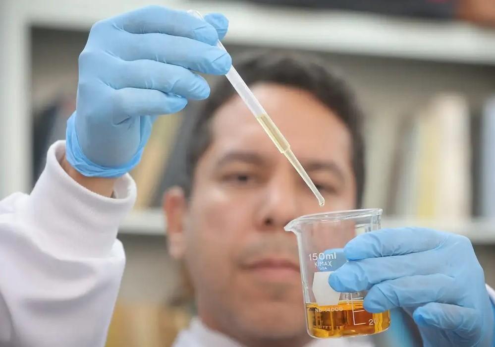 Brasil tem 58 casos de intoxicação por metanol; mortes chegam a 15 Brasil tem 58 casos de intoxicação por metanol; mortes chegam a 15