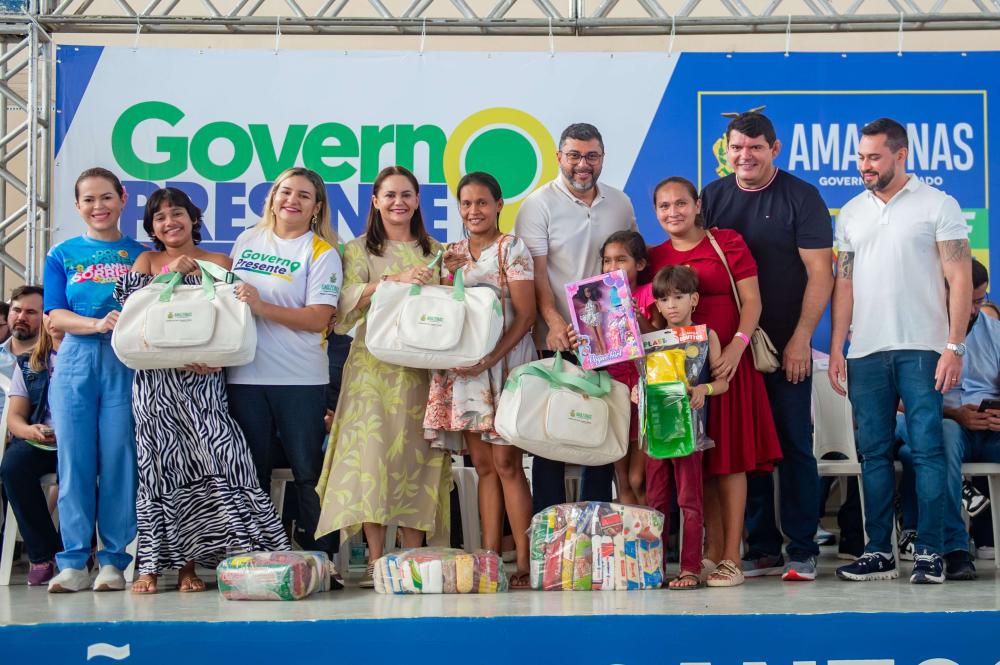 Governo do Amazonas beneficia mais de 18 mil famílias com kits bebê e cestas de alimentos entregues pela Sejusc Governo do Amazonas beneficia mais de 18 mil famílias com kits bebê e cestas de alimentos entregues pela Sejusc