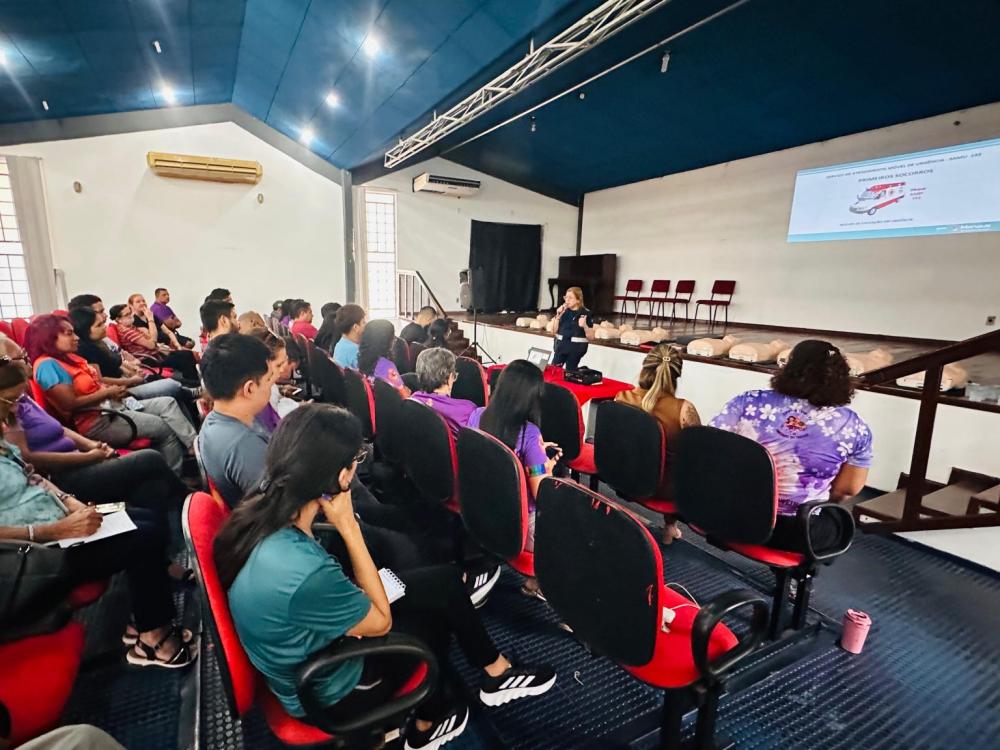 Prefeitura de Manaus capacita servidores do Parque Municipal do Idoso em primeiros socorros