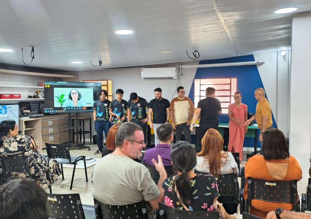 Prefeitura e Ardagh realizam entregas de kits de robótica às escolas da rede municipal de ensino