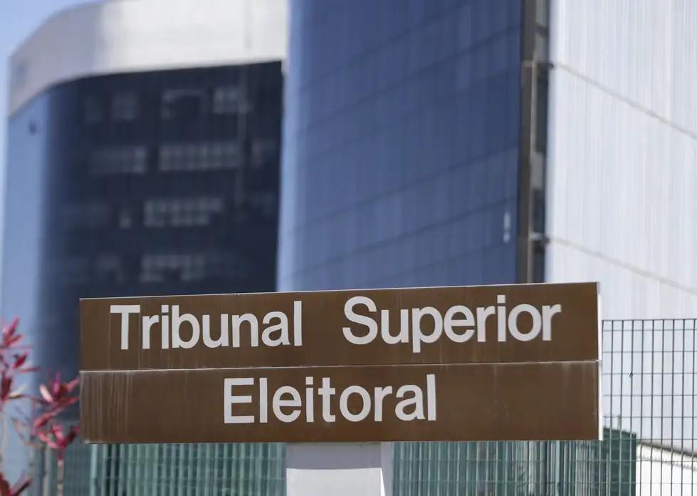 TSE julga hoje processo que pede cassação do governador do Rio