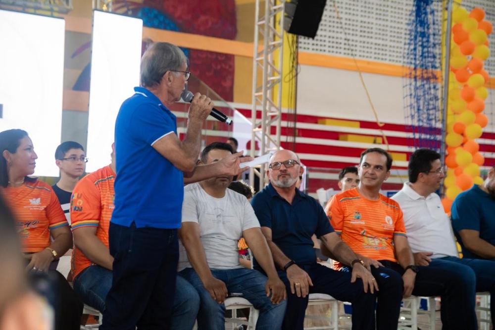 Emoção e homenagem marcam solenidade de abertura do 40º Jogos Escolares de Parintins