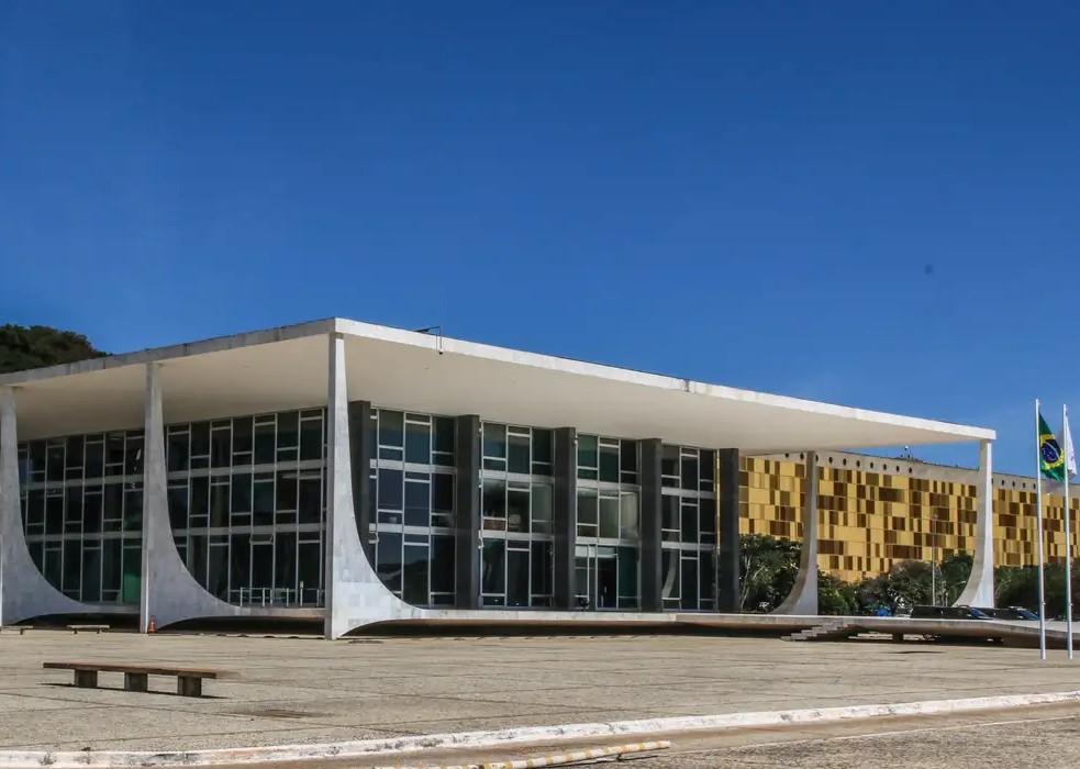 STF começa a julgar recursos de Bolsonaro e aliados contra condenação