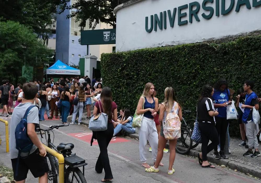 Inep libera gabarito do primeiro dia do Enem 2025