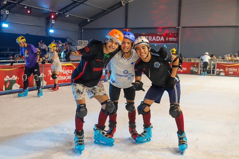 Arena Mágica de Patinação encanta público na Ponta Negra e arrecada doações para ações solidárias