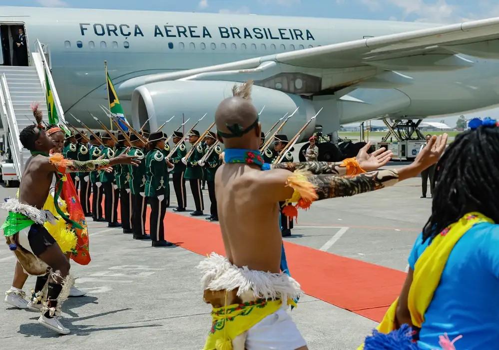 Lula desembarca na África do Sul para participar da Cúpula do G20