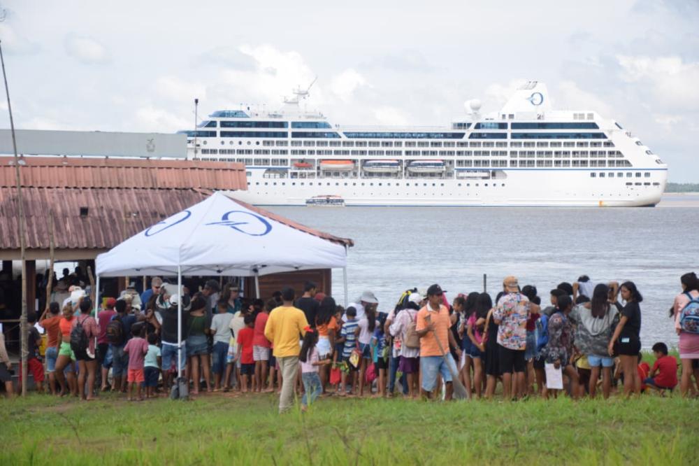 Temporada de Cruzeiros na Boca da Valéria 2025/2026 começa com a chegada do 'MS Insignia'