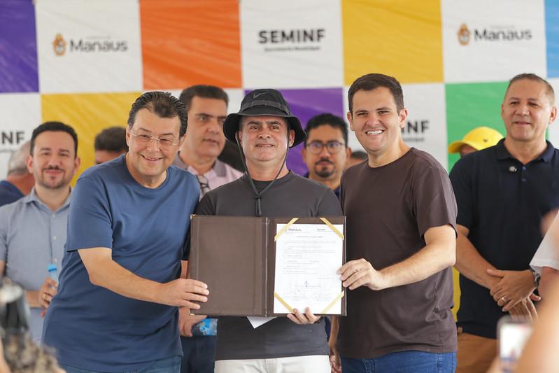 Prefeito David Almeida amplia maior programa de asfaltamento de Manaus e inicia 141 novas ruas na zona Norte, com apoio de emendas federais