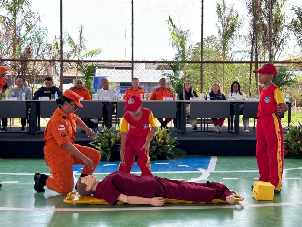 Em 2025, programa Bombeiro Mirim alcançou 650 crianças e adolescentes de 11 municípios do Amazonas