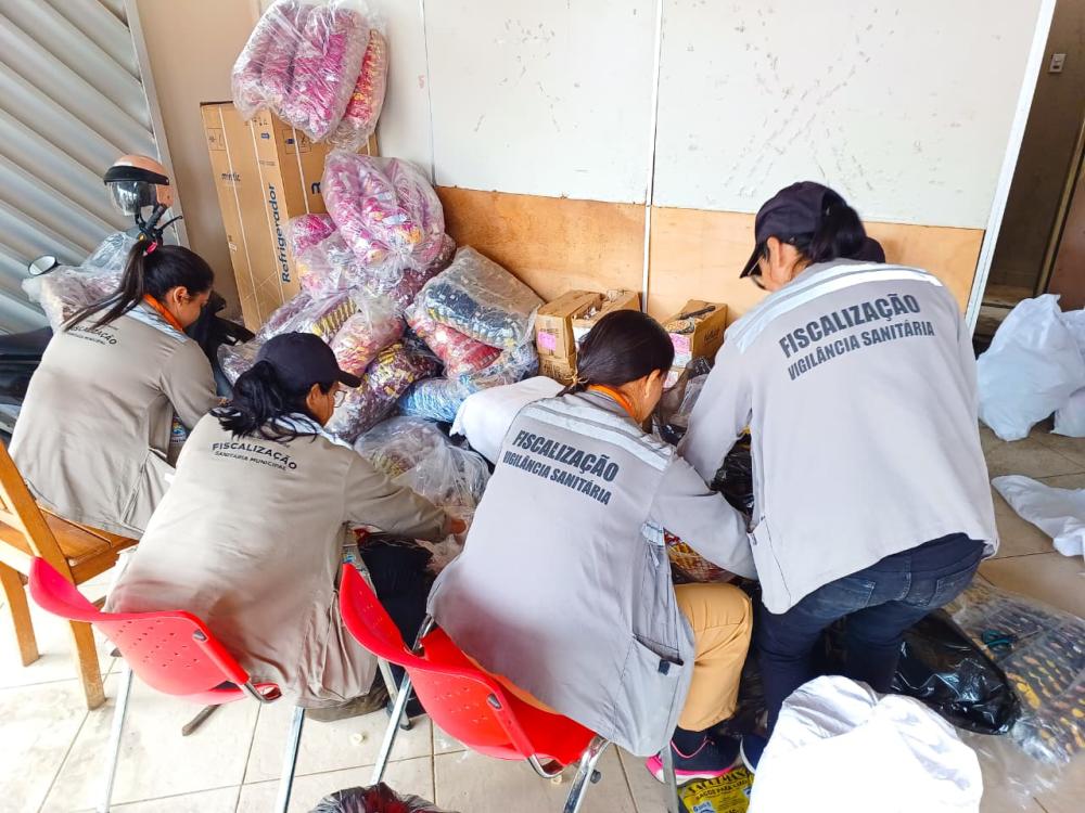 Operação Papai Noel retirou do comércio de Parintins mais de 600 kg de produtos irregulares