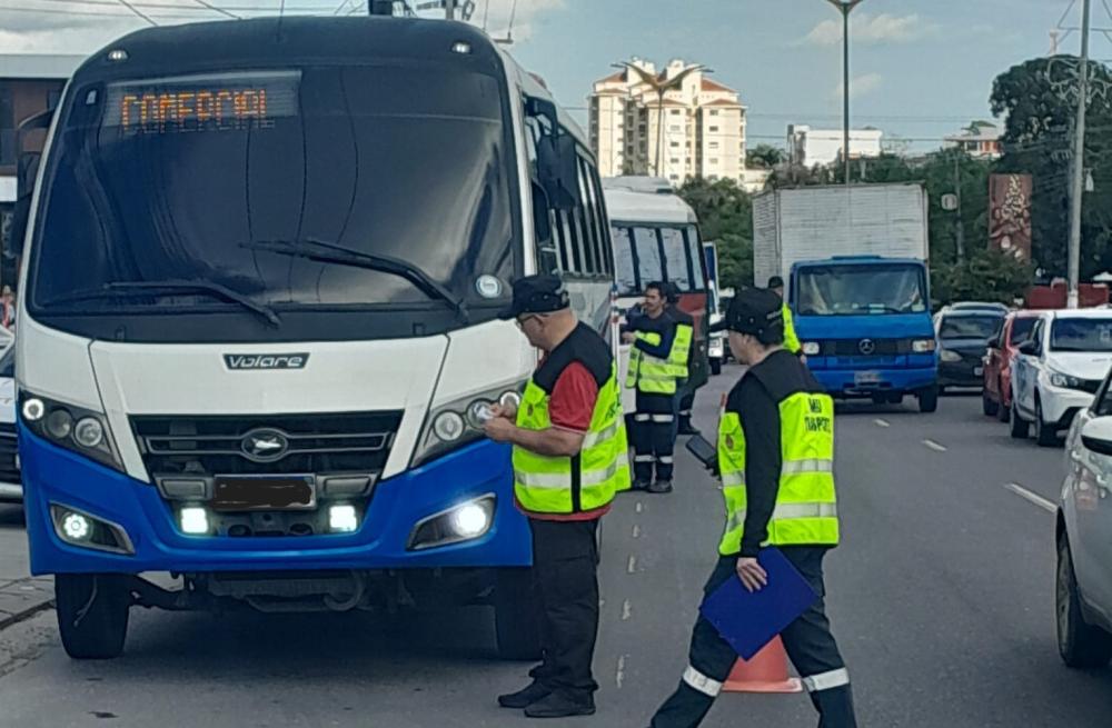 Operação ‘Transporte Legal’ da prefeitura na zona Leste resulta em apreensões de veículos irregulares