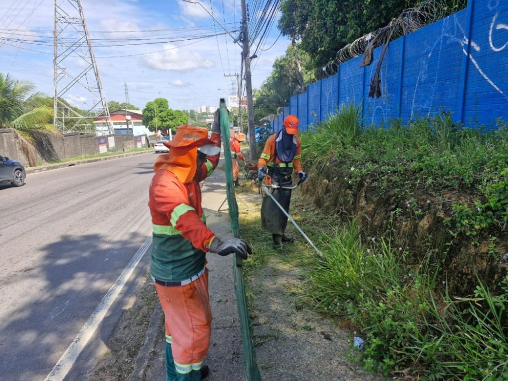 Prefeitura de Manaus intensifica ações de limpeza e recolhe mais de 72 mil toneladas de resíduos no mês de novembro