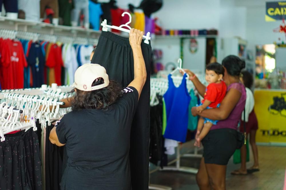 Servidores da Prefeitura de Parintins recebem segunda parcela do 13° salário nesta sexta-feira