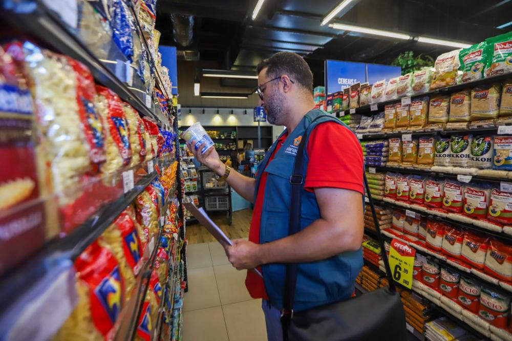 Procon Manaus divulga pesquisa de preços dos principais itens da ceia de Natal