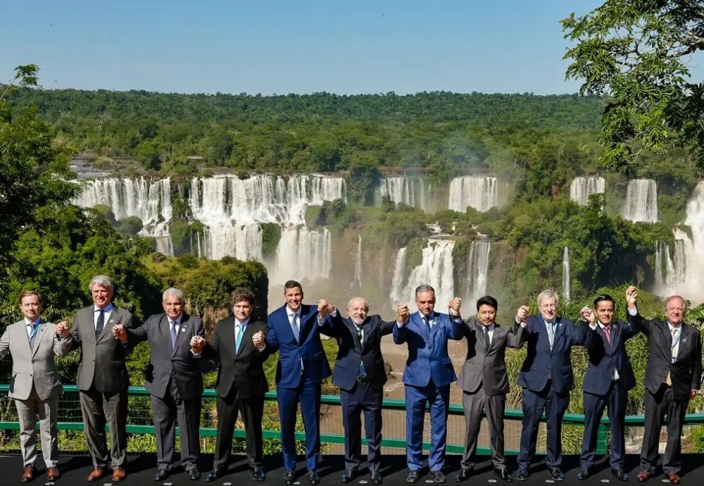 Acordo UE-Mercosul será assinado mesmo com oposição francesa, diz Lula