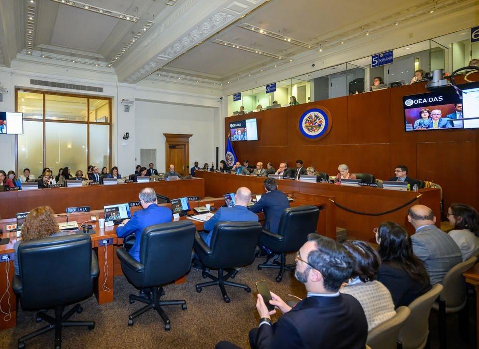 Reunião da OEA sobre Venezuela expõe divisão política no continente
