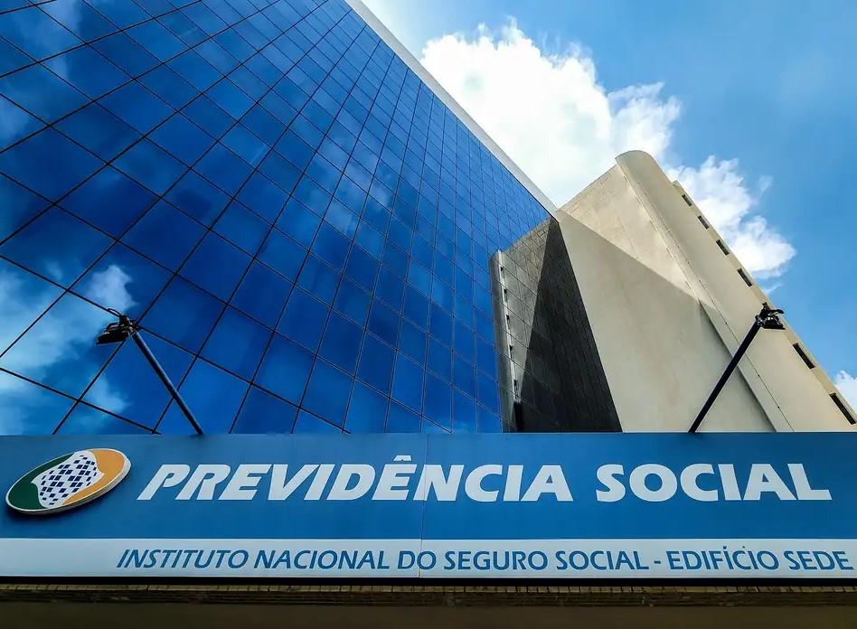 Sancionada lei que proíbe descontos em benefícios do INSS