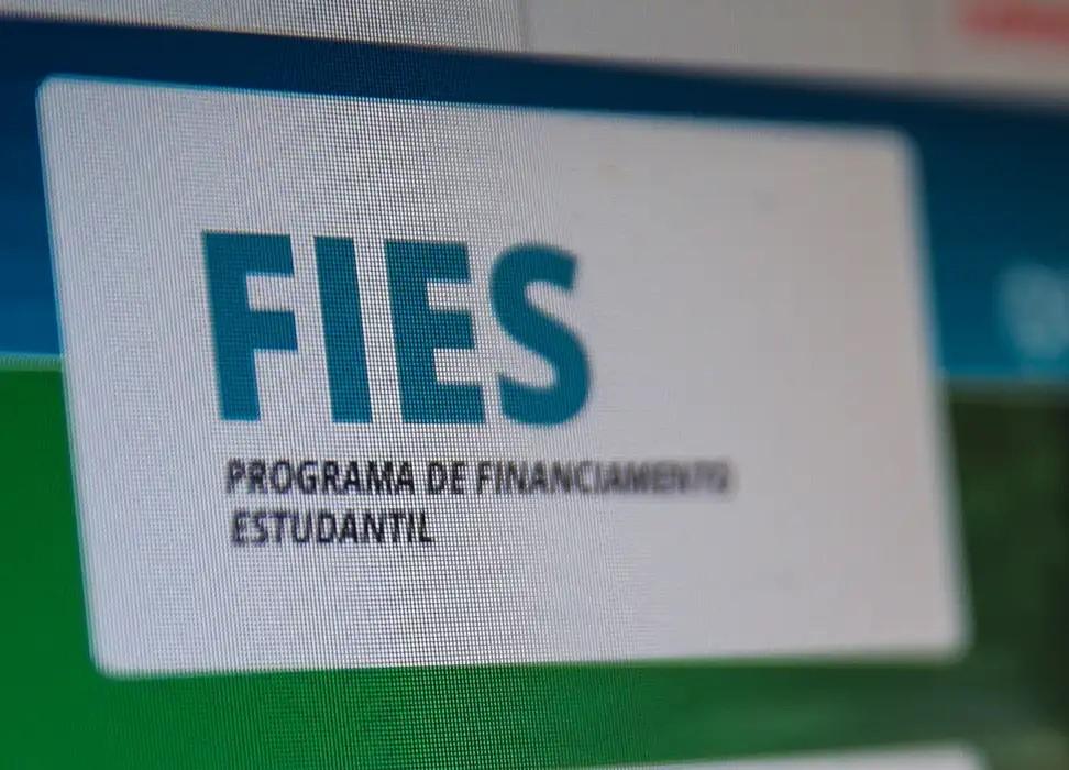 Fies: prazo para complementar inscrições postergadas começa hoje