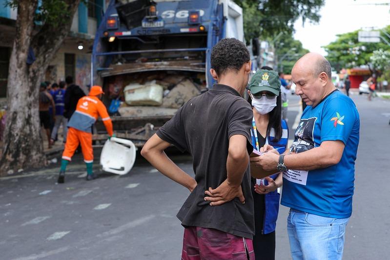 Prefeitura reforça políticas humanizadas para população em situação de rua no Centro e recupera cidadãos