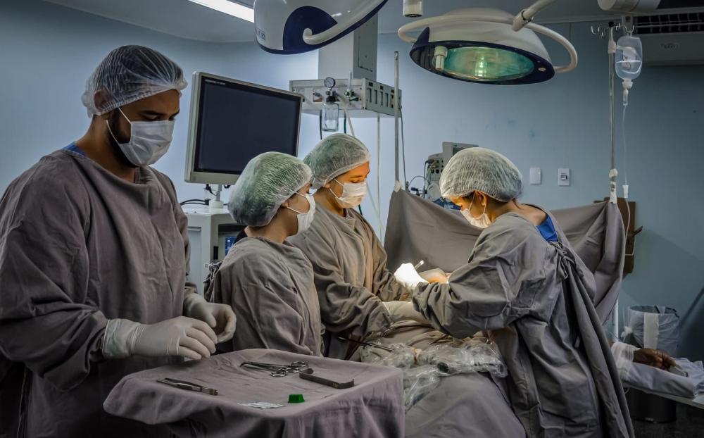 Hospital Adriano Jorge realizou 9,7 mil cirurgias e 64 mil consultas, em 2025