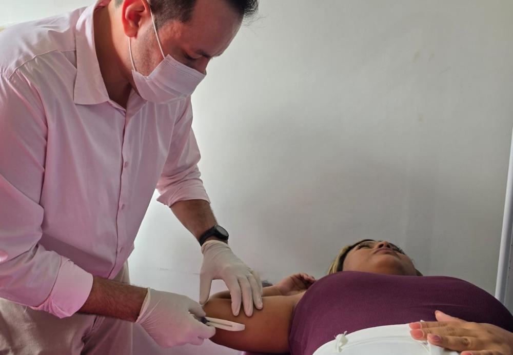 Prevenção da gravidez precoce em Parintins atende público de 14 a 19 anos com uso do Implanon