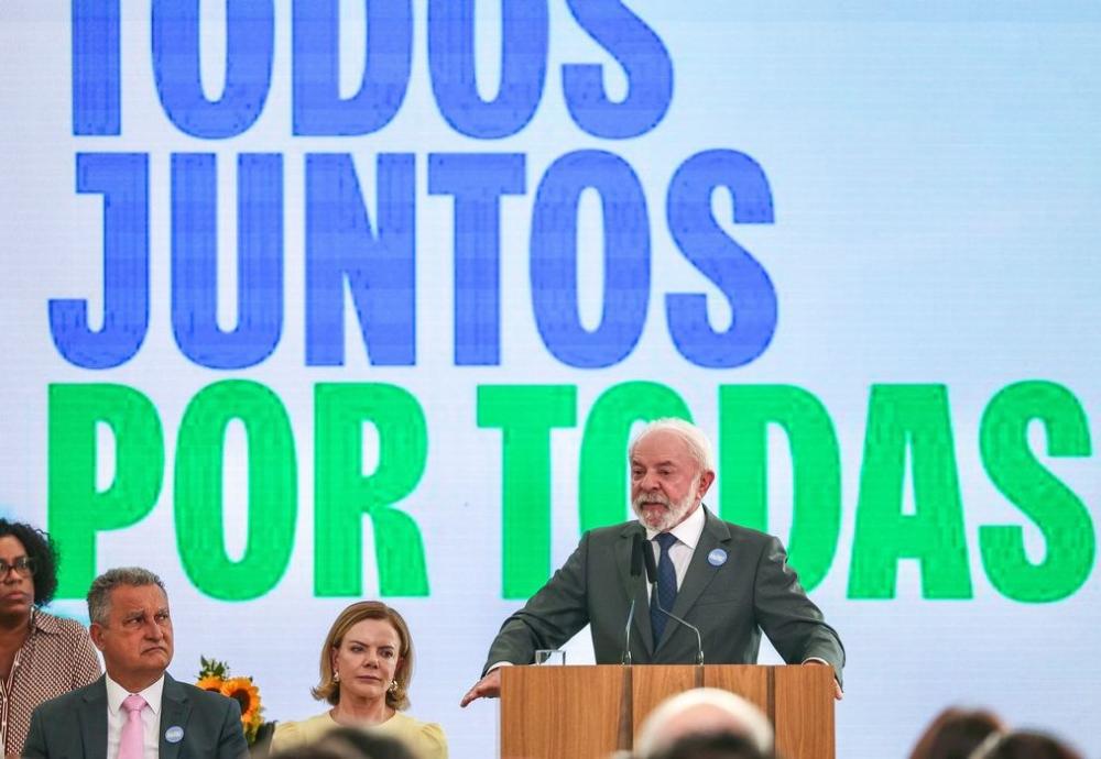Lula defende que luta contra feminicídio deve ser sobretudo dos homens