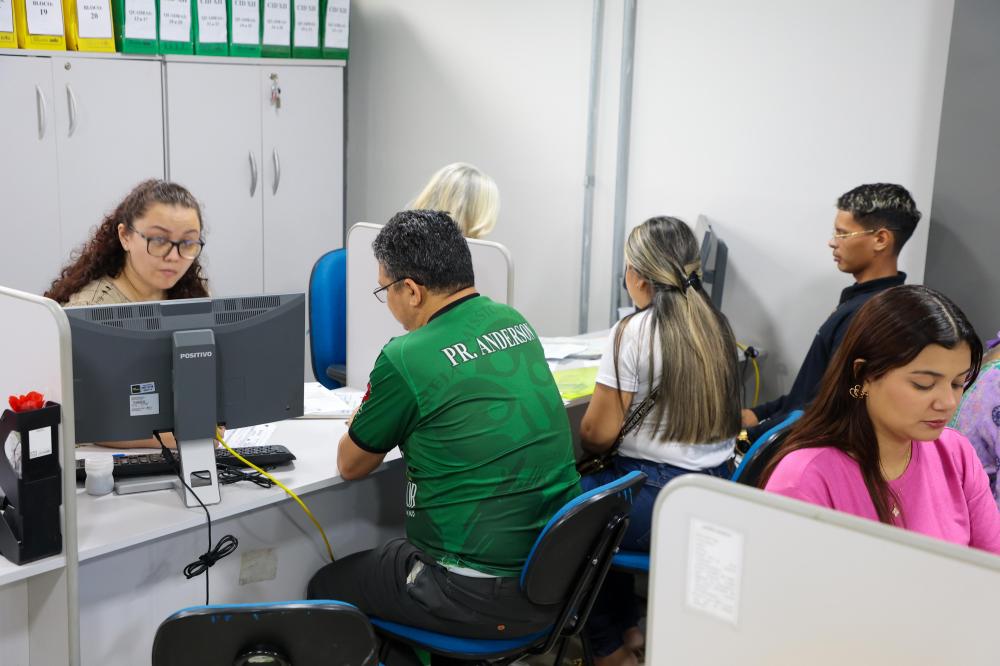 Governo do Amazonas atende 210 famílias do Parque Residencial Liberdade para regularização fundiária