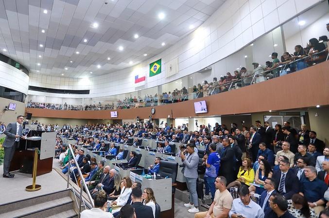 Mensagem do prefeito David Almeida na CMM destaca papel estratégico do planejamento urbano para Manaus