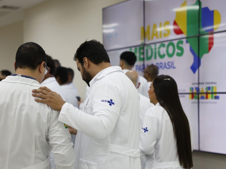 Faculdades de medicina têm até sexta para aderir ao Bolsa Permanência