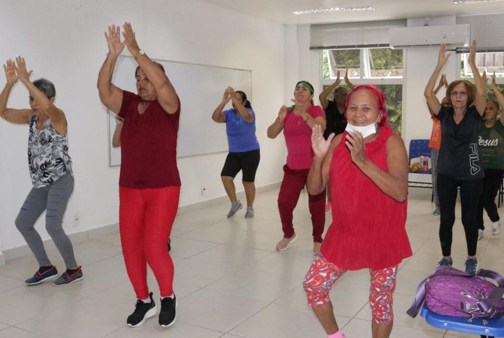 Manausprev abre vagas para dança, musicoterapia e artesanato voltados a aposentados