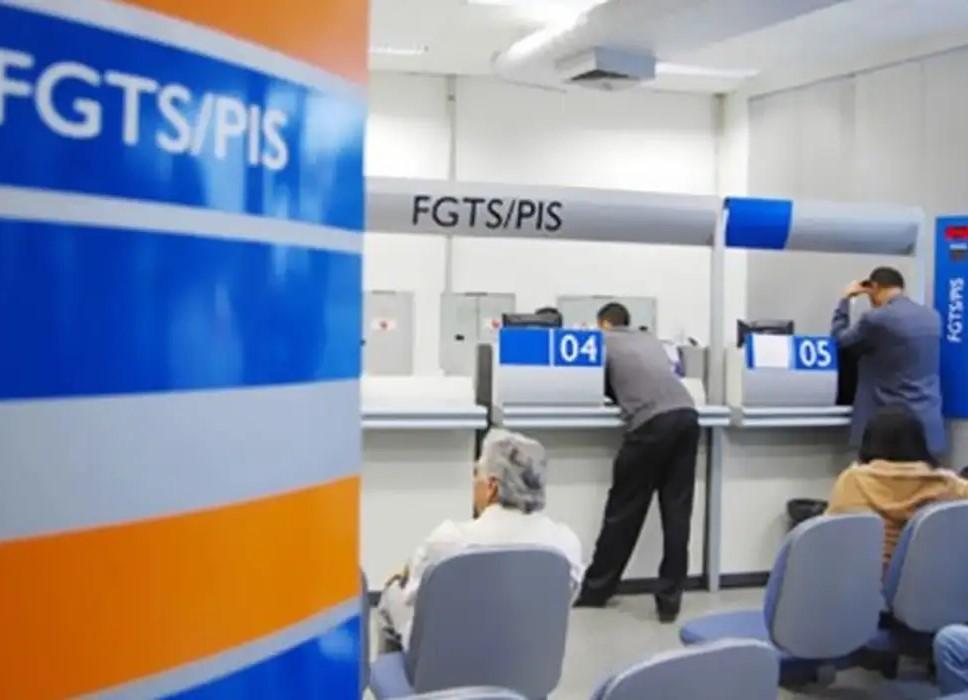 Abono salarial começa a ser pago nesta segunda