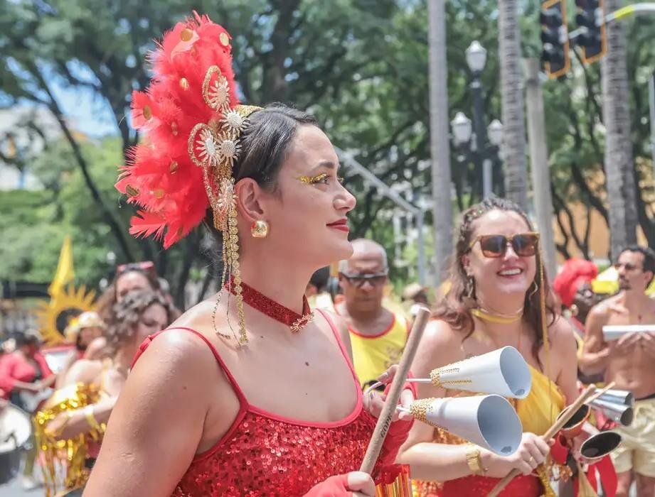 Campanha contra assédio sexual no carnaval tem adesão de 18 estados