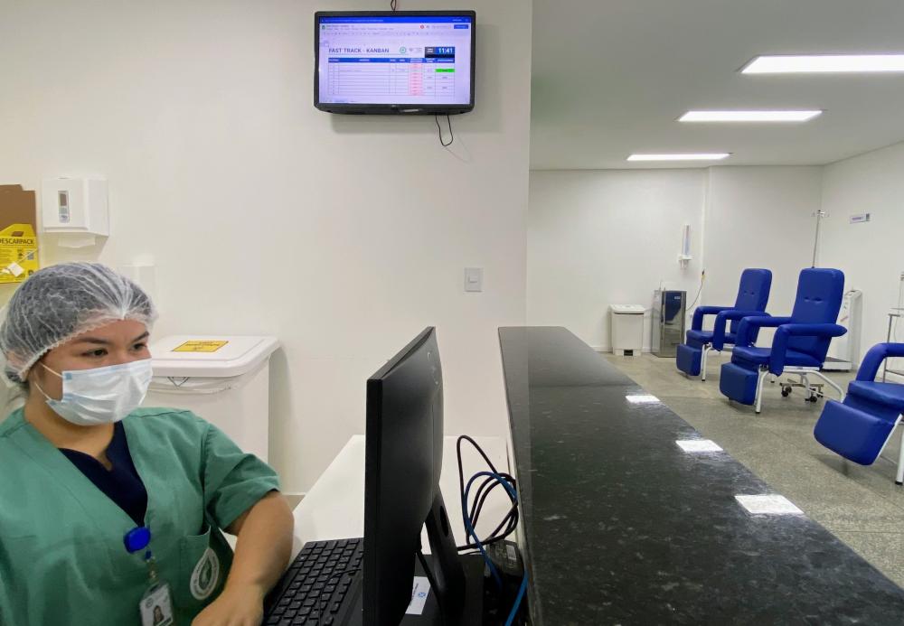 HPS Platão Araújo adota tecnologia que otimiza o fluxo de atendimento aos pacientes