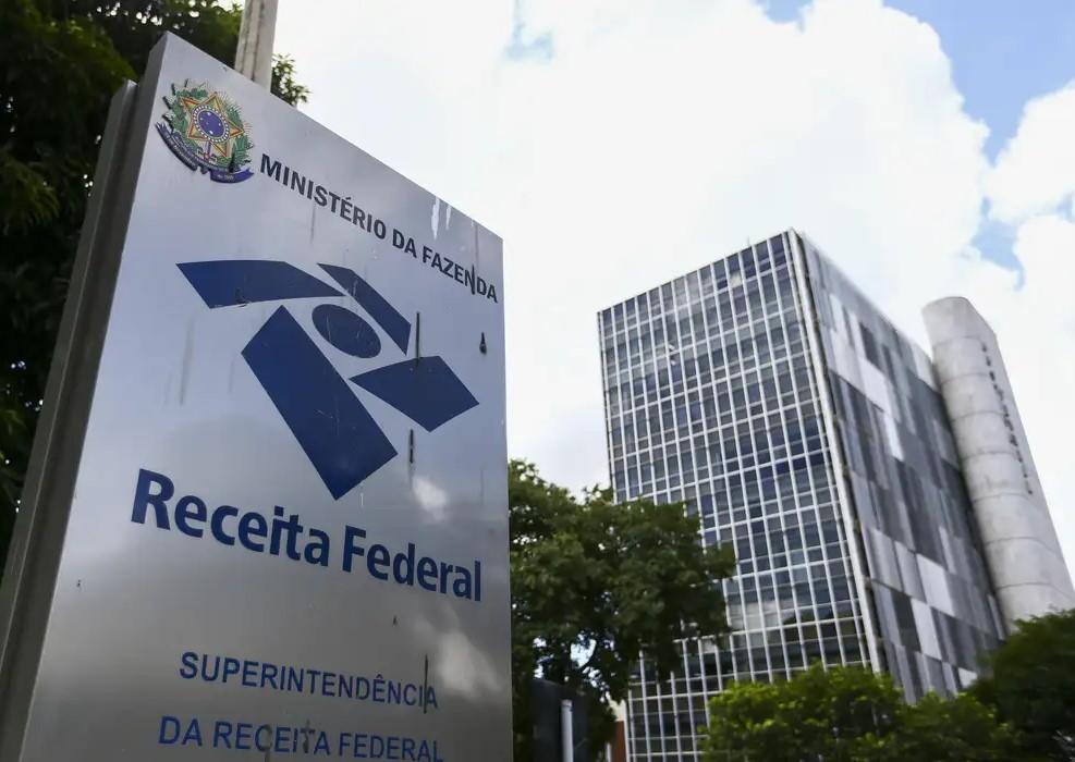 Receita admite vazamento de dados de ministros do STF