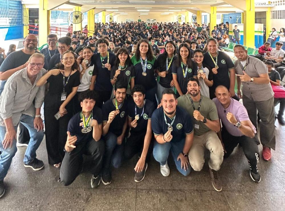 Com iniciativas pedagógicas, escola da rede estadual se destaca em competições de exatas