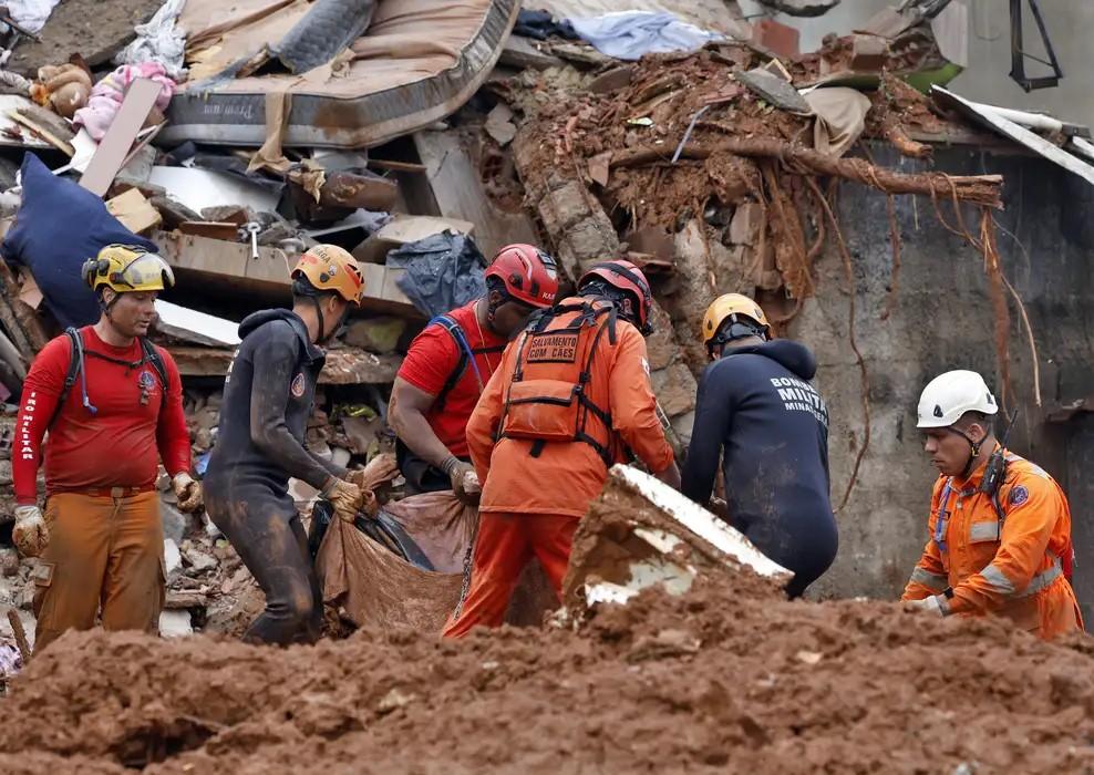 Mortos em temporais em Juiz de Fora e Ubá chegam a 36